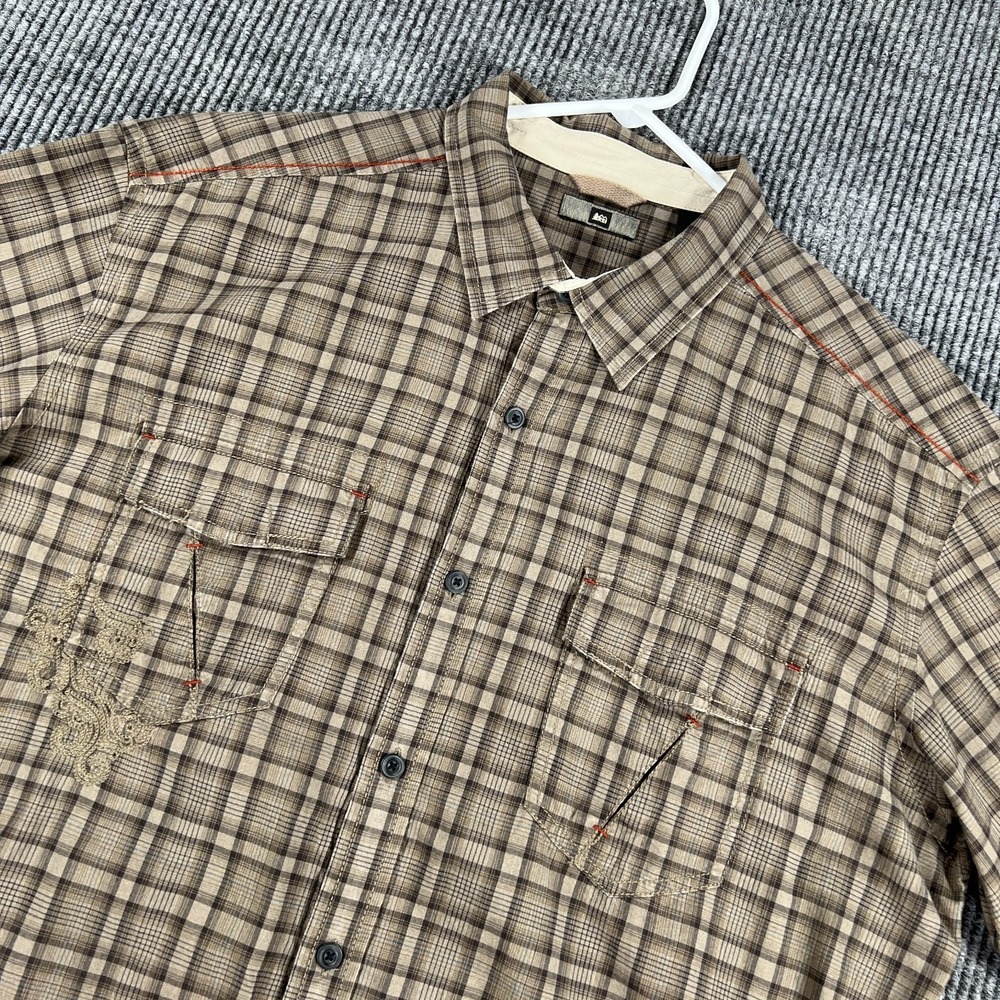 REI Shirt Mens XL Extra Large Gray Plaid Short Sleeve Button Up Outdoor Hike